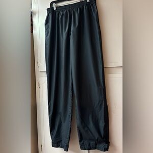 LIKE NEW COLUMBIA “PACKABLE” PANTS. Size XL. Slate gray. EXCELLENT CONDITION.